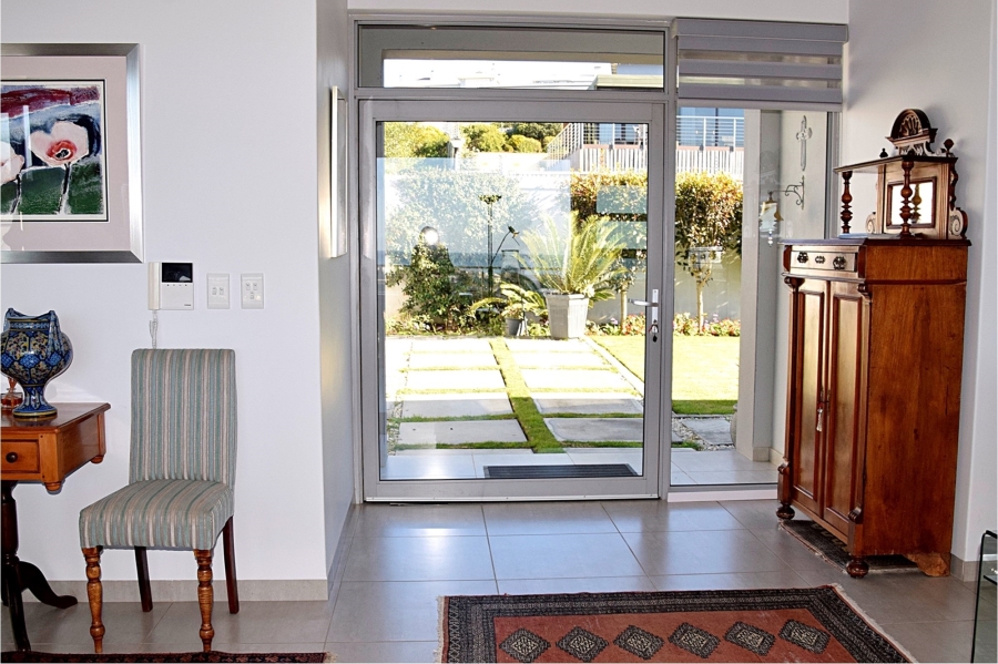 2 Bedroom Property for Sale in Whale Rock Western Cape